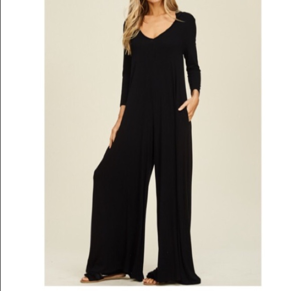 ✨LAST ONE ✨Wide leg hooded black jumpsuit - Picture 7 of 7